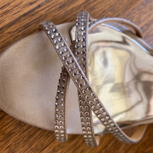 Badgley Mischka Meghan heels in Champagne size 8.5 - Picture 6 of 9